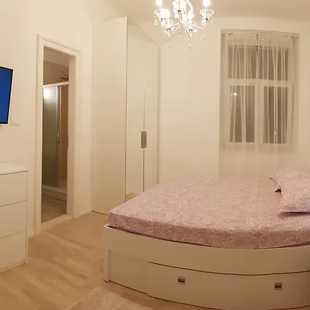 Luxor Apartamento *